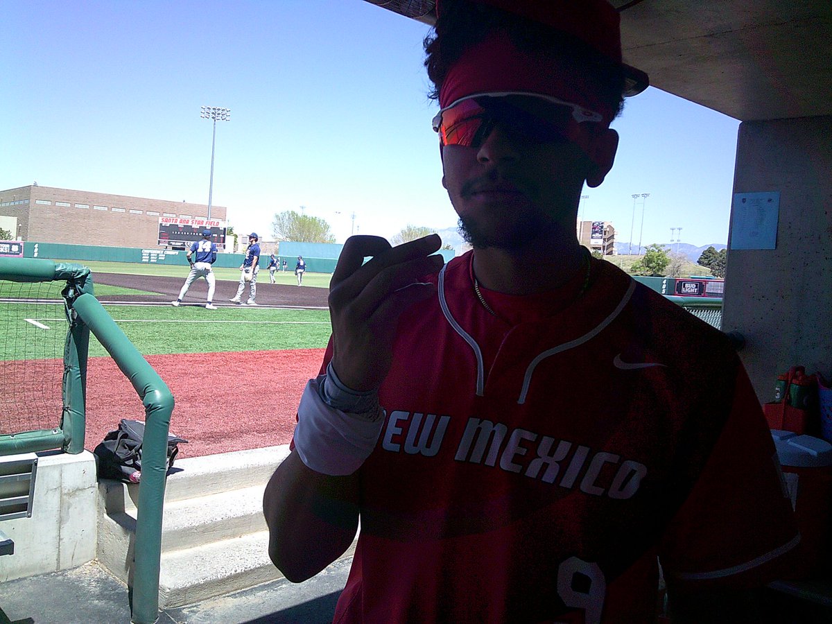 UNMLoboBaseball tweet picture