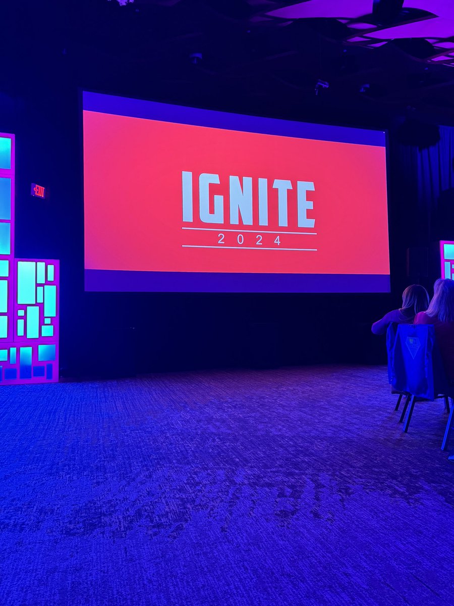 LaurieCl13's tweet image. Let the games begin! #WakeTechIGNITE #HeroesInTheHallway