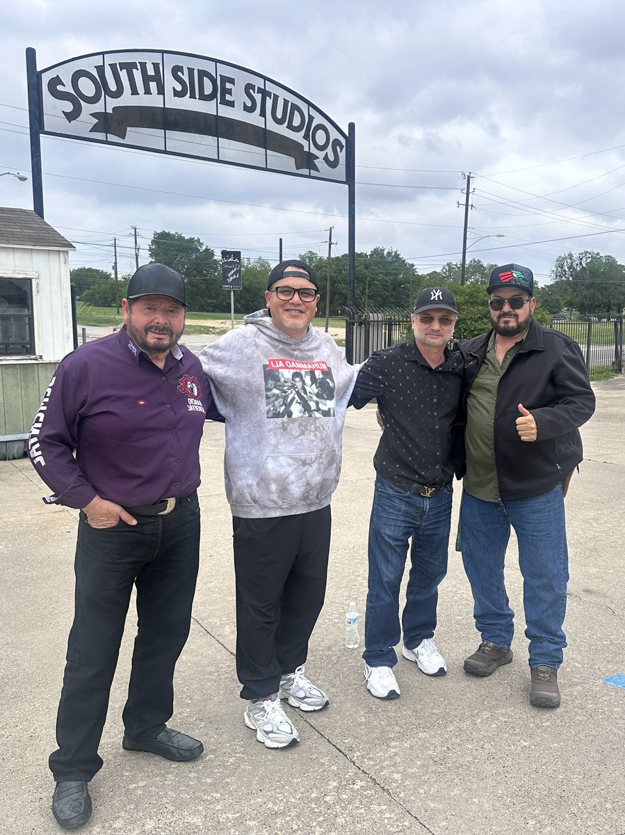 Meeting with my good friends Mexican Film Director/producer Adam Caballero, Mexican Actor Bernabé Melendrez and Comedian Flo Hernandez in Dallas at South Dide Studios. Flo is a Comedian here in Dallas who as a huge following the show with Moonshine the puppet #shinernation