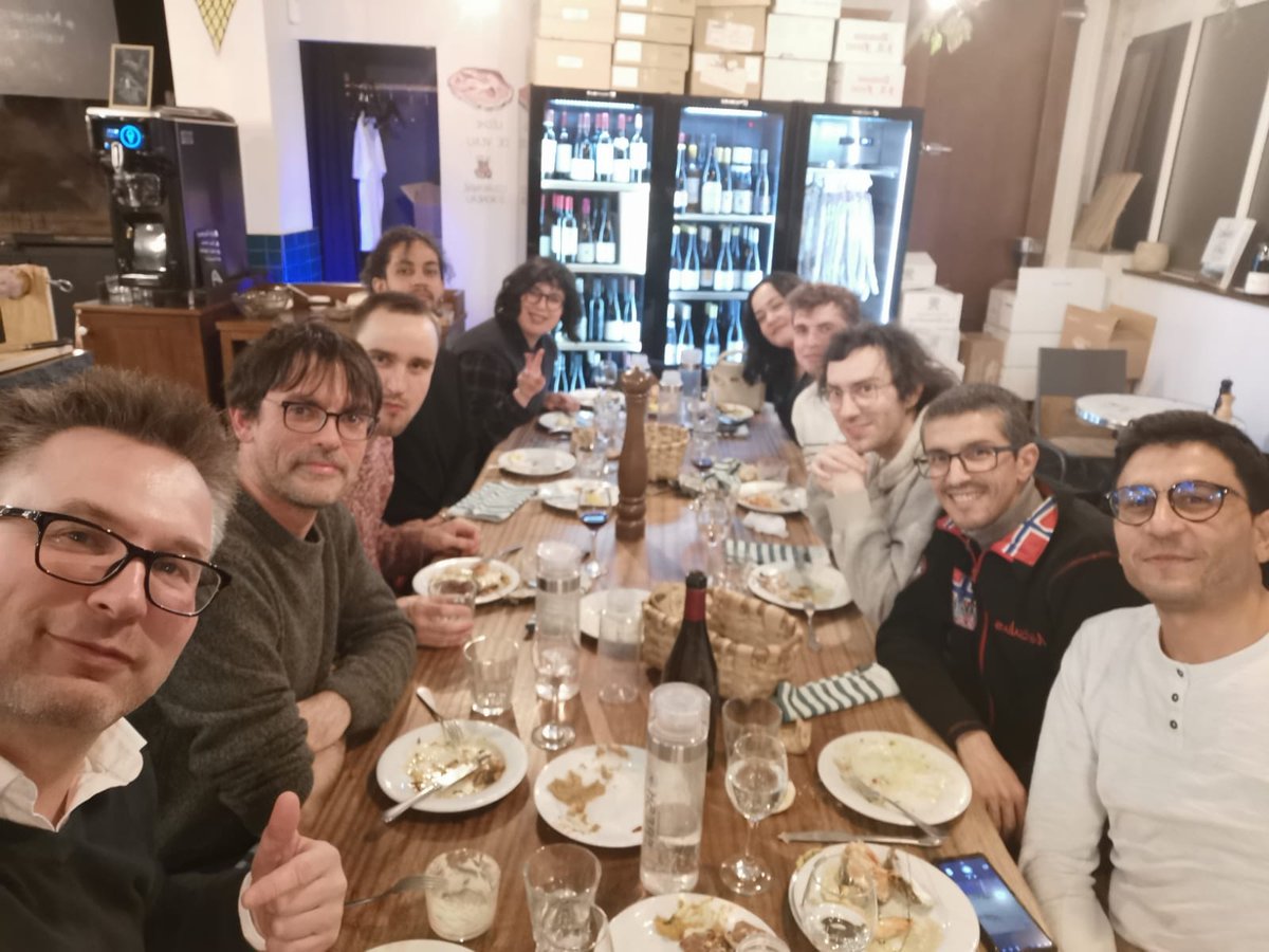 Dr_curieosity's tweet photo. Celebrating (again) with Dr. @K_MallHaidaraly , with #teamlaser 🥳🥂🎉 https://t.co/qMI6Oz6Qjr