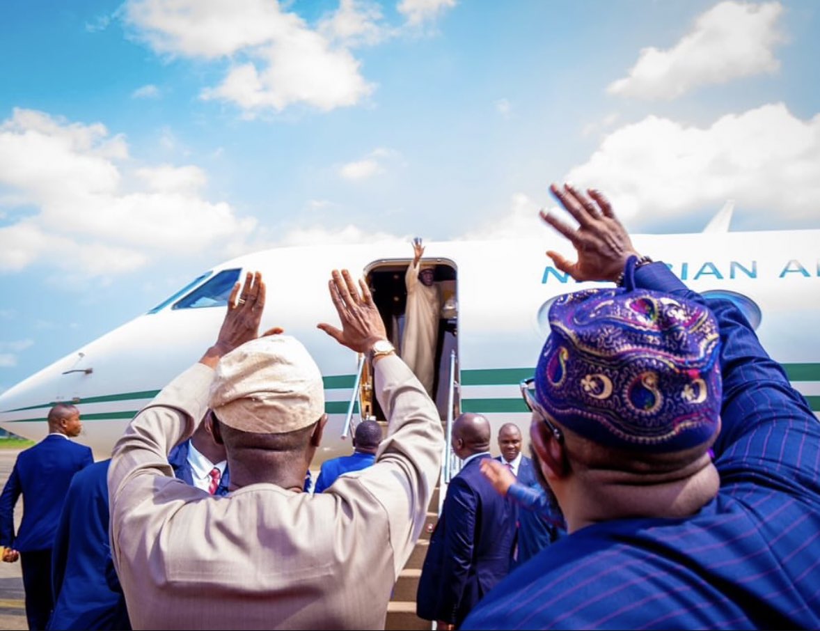 President @officialABAT back to Abuja after spending #EidAlFitr holidays in Lagos. 15th April, 2024 📸 @ademolaniran1 @jidesanwoolu