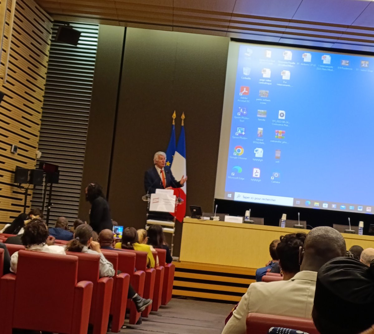 DworaczekBendom's tweet photo. Le 15 avril, à l'Assemblée nationale de Paris, s'est déroulée la 7e édition du Forum #CroissancePeace, axée sur le thème "Ensemble pour l'Afrique". 

Cet événement majeur a rassemblé des leaders politiques, des entrepreneurs et diverses personnalités pour discuter des défis et des opportunités de développement sur le continent africain. 

Une journée de réflexion et d'action pour un avenir solidaire et prospère pour l'Afrique et au-delà.

 #CroissancePeace #EnsemblePourlAfrique