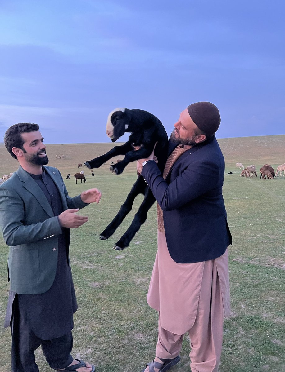 Ahmadziast's tweet photo. ❤️افغانستان ښکلی دی❤️

وطن مې د زیاتو‌ ښکلاوو سره سره، ډېر مینه ناک او مېلمه پال خلک لري.

مننه مشرانو او‌ ملگرو! https://t.co/4x6dCldAmw