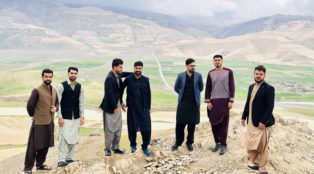 Ahmadziast's tweet photo. ❤️افغانستان ښکلی دی❤️

وطن مې د زیاتو‌ ښکلاوو سره سره، ډېر مینه ناک او مېلمه پال خلک لري.

مننه مشرانو او‌ ملگرو! https://t.co/4x6dCldAmw