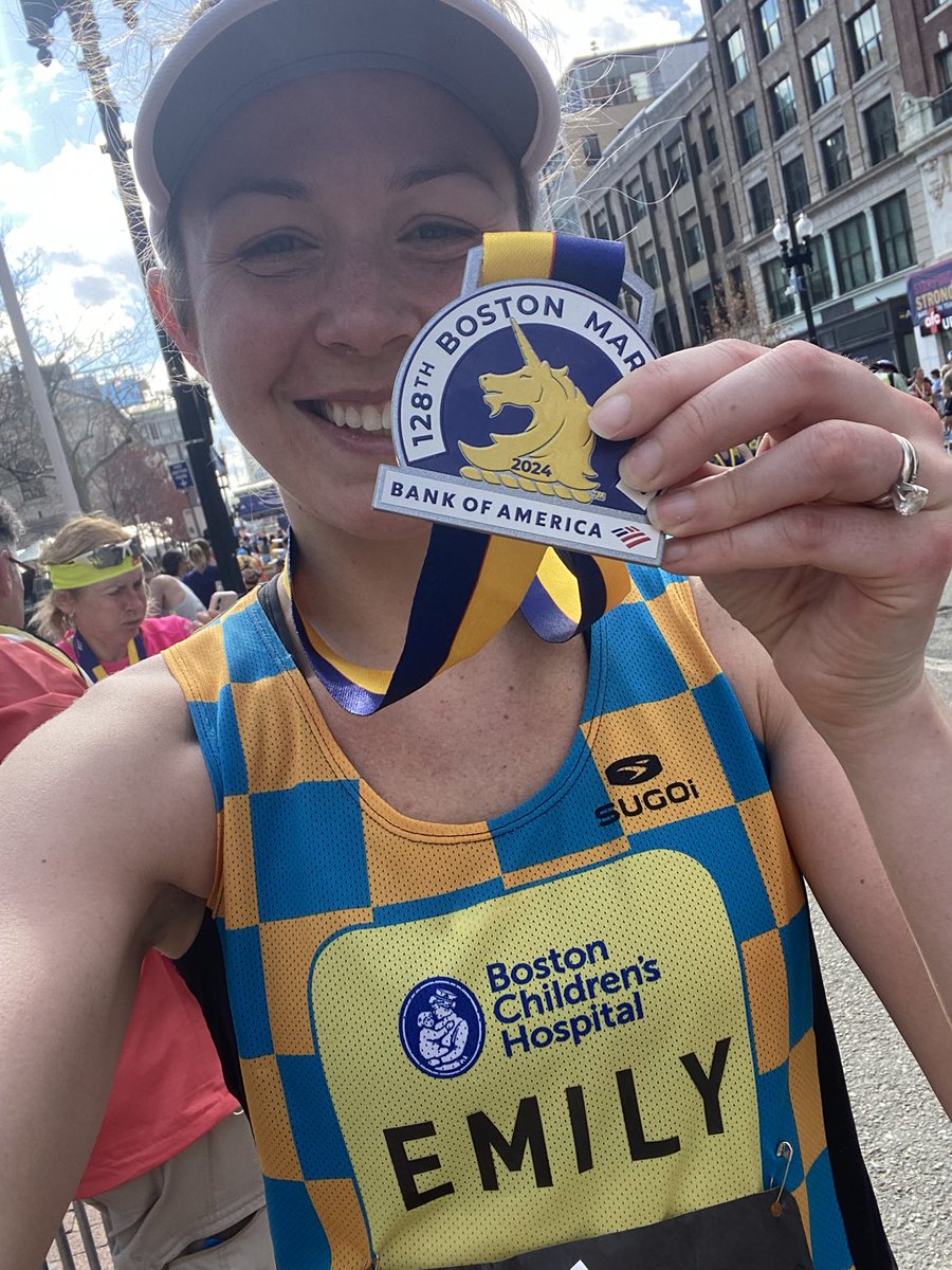 She did it !!! ⁦@EmilyVolzNews⁩ completed the ⁦@bostonmarathon⁩ Way to go. So proud of you ⁦@NBC10⁩