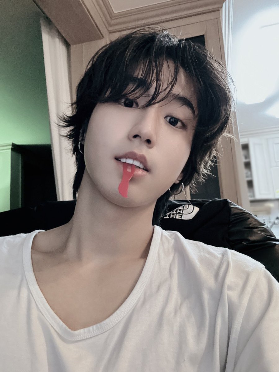 i need to start doing manhwa shit bc that’s literally jisung??