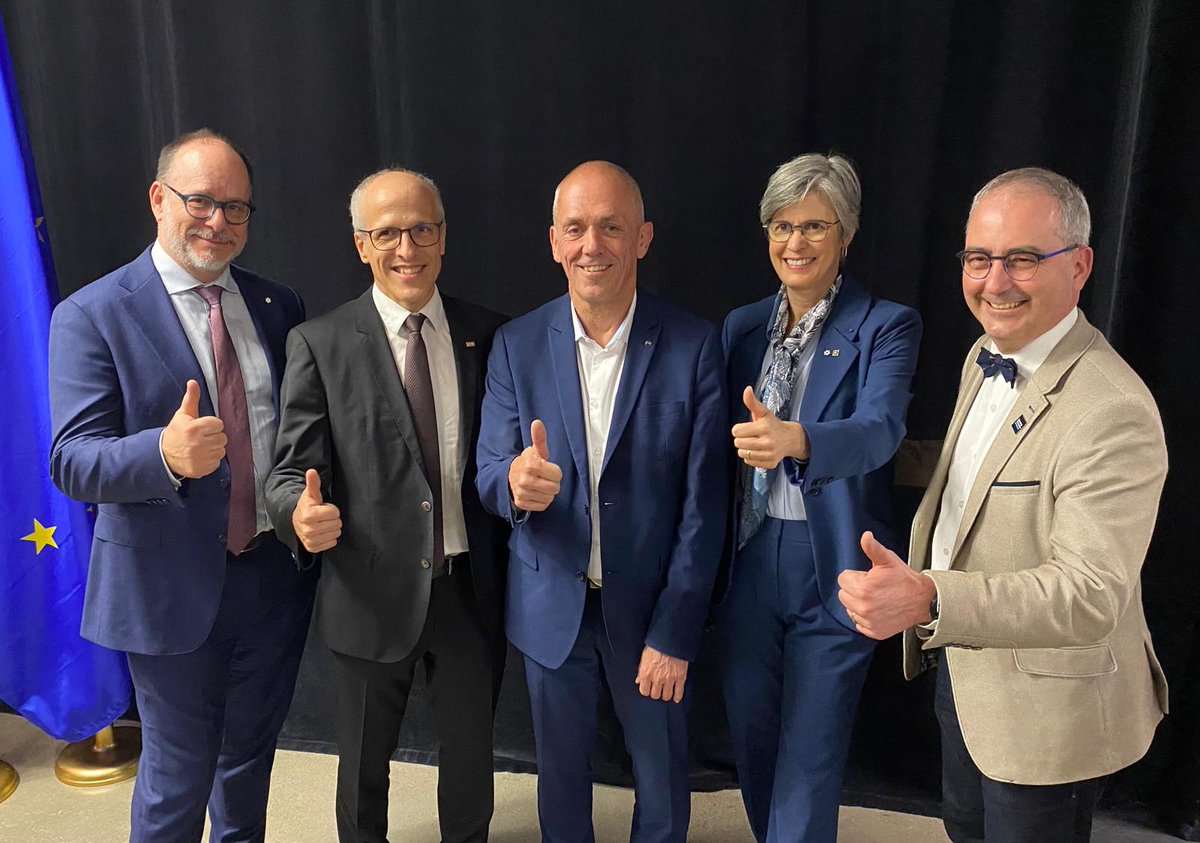 The recent visit to Montreal #RAPM was for the @CNRS a unique moment of exchange with our key partners in Quebec. New opportunities for research collaborations will include our university partners in 🇫🇷, in 🇪🇺 and in 🇨🇦. 🌎#CNRSInternational