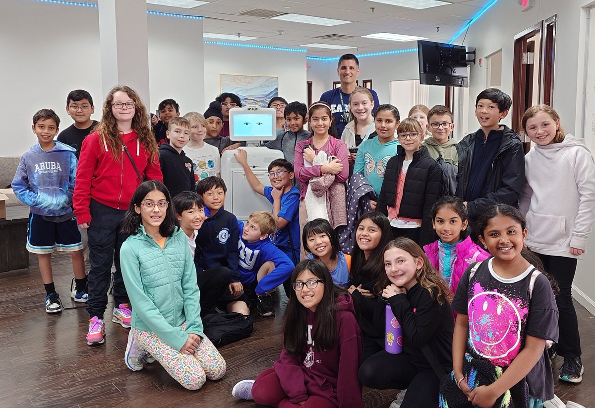 Grade 4 and 5 students through the 21st Century Scholars Program enjoyed a day of STEM exploration. They learned about a new assistive health care Robot and participated in a STEM challenge. Thank you to Sterling UG for this great opportunity! #wearebethpage <a href="/choiness27/">Andrew Choi</a> 🤖