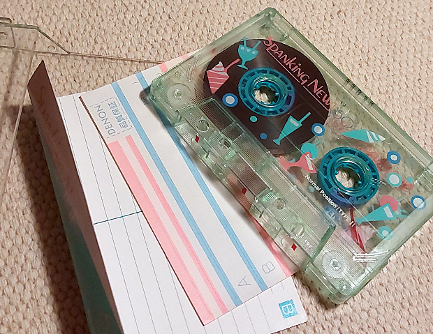 tapemonitorblog's tweet photo. When you thought you had seen it all... A stranger thing by DENON. See all of it here: https://t.co/0CrhqHRgRh #denon #cassette #compactcassette #cassetteculture #vintageaudio #kazetak #magnetofon #vintageaudio #кассета #касета #kaseta https://t.co/2TVmC6NEbm
