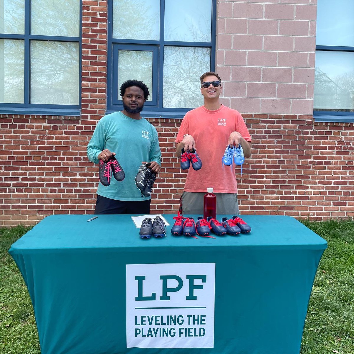 Thank you @LPFsports for providing our @HHESHUSKIES with #cleats for our spring @MSYSA Let’s Play season @CSconnect_MCPS @SEBHA_PM @Director_OSSWB