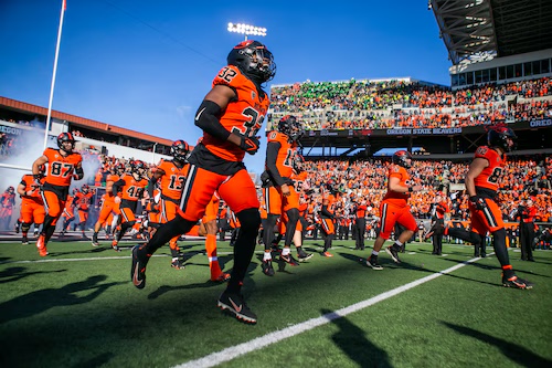 After a great conversation with @coachtuiaki, I am blessed to have received a D1 offer from Oregon State! @BrandonHuffman @ttherzog @CoachPatterson @CoachDanBenji