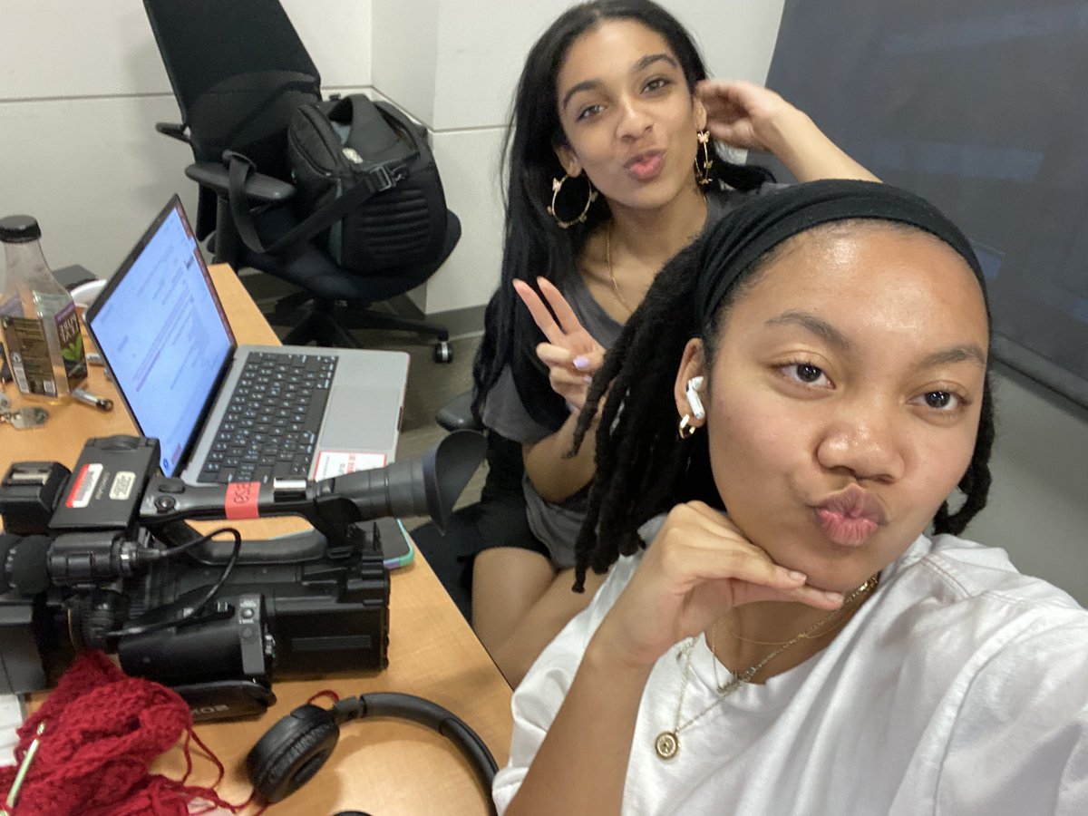 Mara K. Bell tweet media