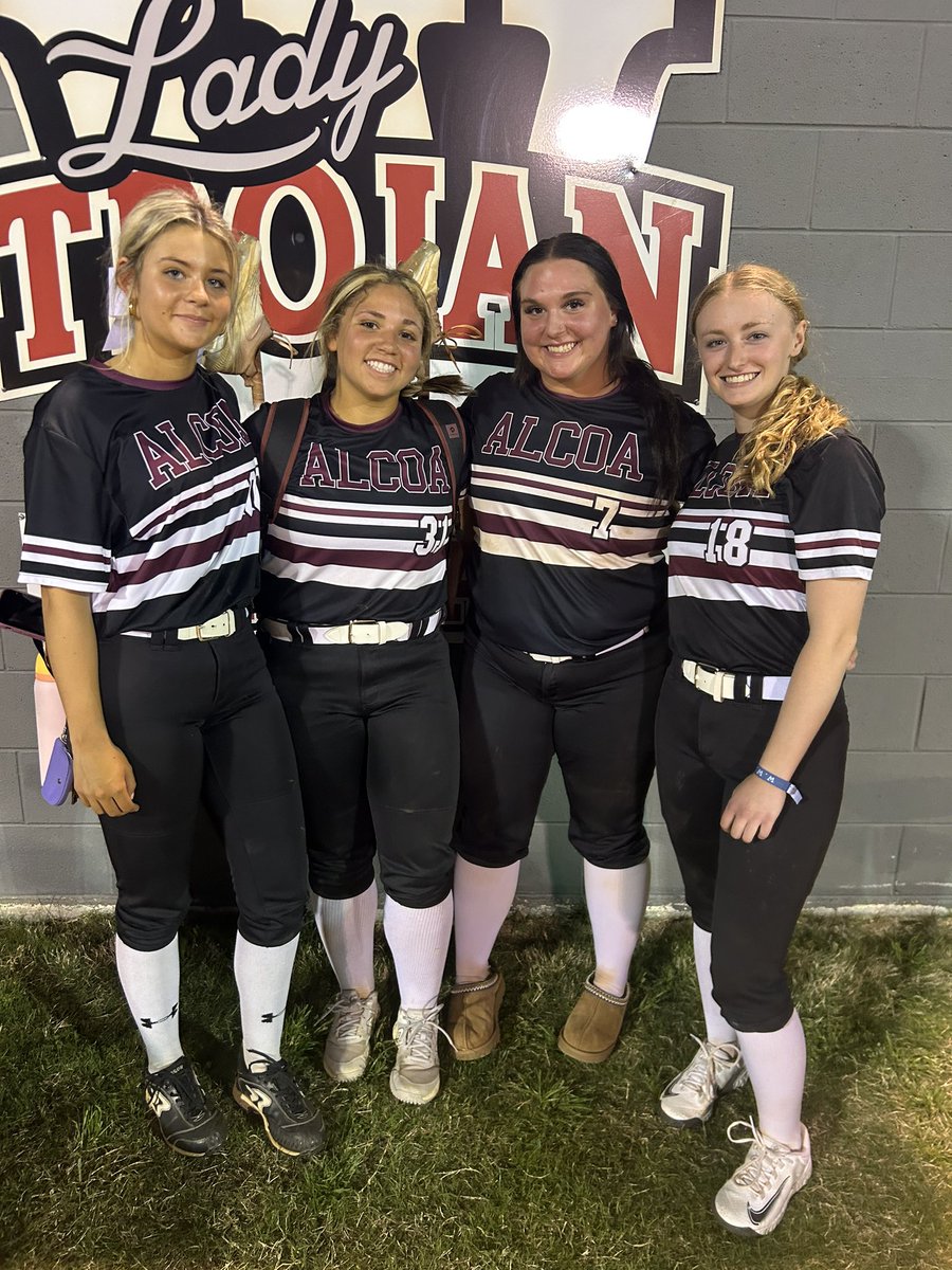 🔥🚨Players of the Game🚨🔥 🥎Vs Mo West (7-4)🥎 💣HEAVY HITTERS 💣 Kara Pitts 2/4 Halle Bailey 2/3 Makenna McCarter 3/3 with 2 💣💣 🔋BATTERY 🔋 Lily Marsh Adrianna King Gabby Burkhart Olivia Emert