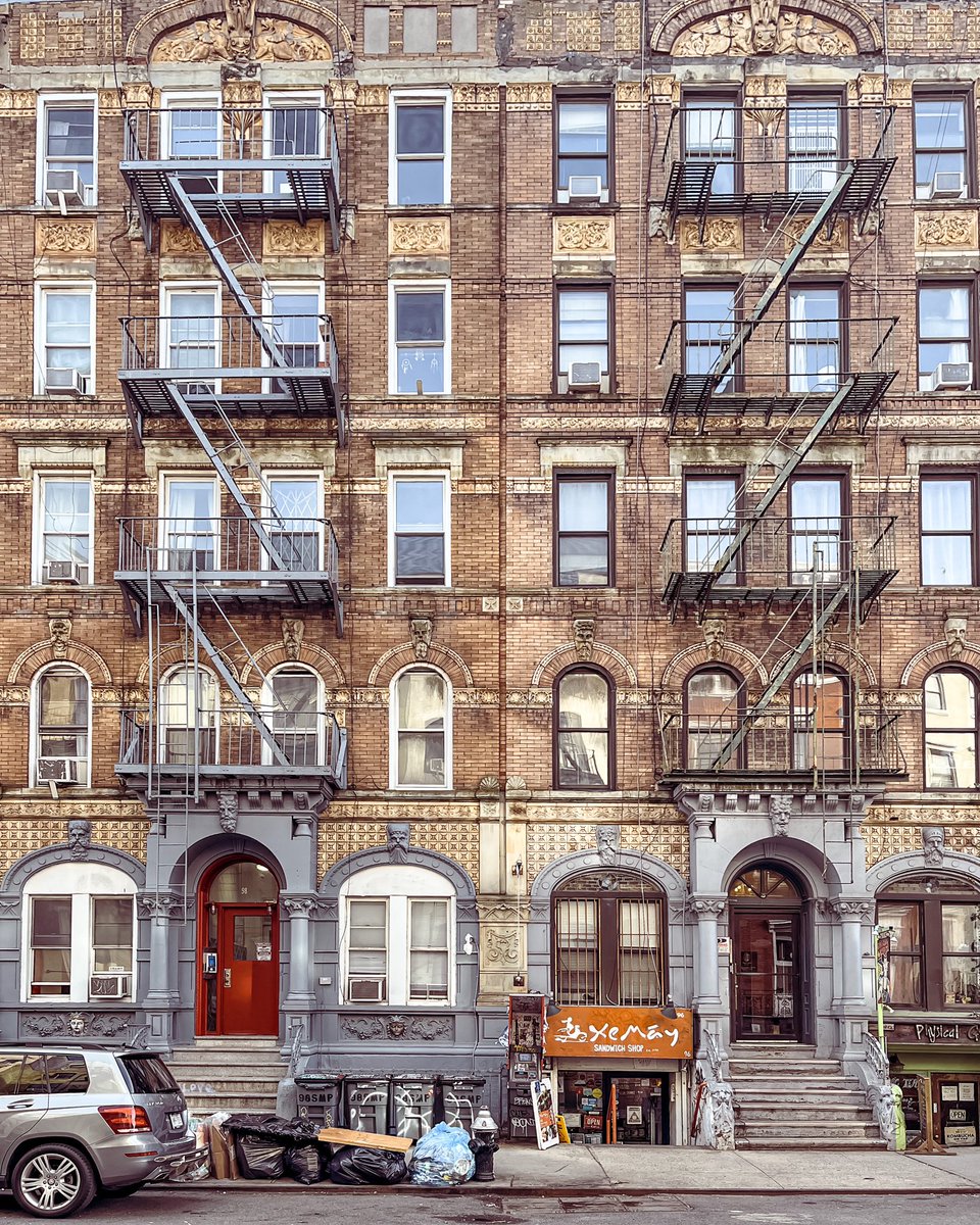 The Buildings On Led Zeppelin's 'Physical Graffiti'

.
.
#LedZeppelin #NY1Pic @ledzeppelin