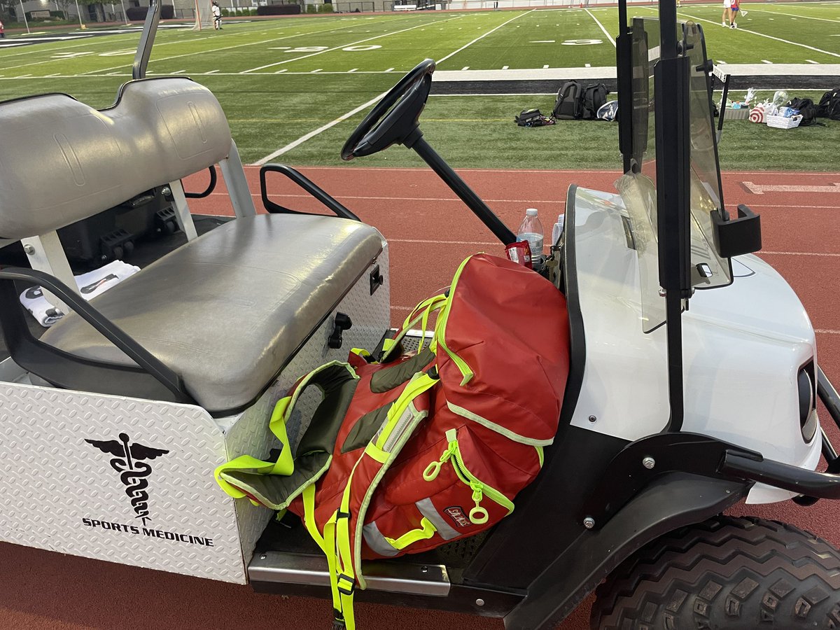 Do you know where the #AED is at your child’s game? We keep one located on our golf cart, on the sideline during all games. @USA_Lacrosse @AviveSolutions @StatPacks #AT4ALL #SaferSidelines