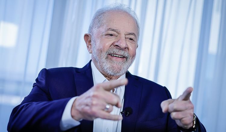 Governo Lula ACABA de ANUNCIAR que o Mercado Livre vai INVESTIR cerca de R$ 23 BILHÕES no Brasil. 

Enquanto no último DESGOVERNO as empresas SAÍRAM do Brasil, com Lula é RECORDE em INVESTIMENTOS. 🇧🇷🚀