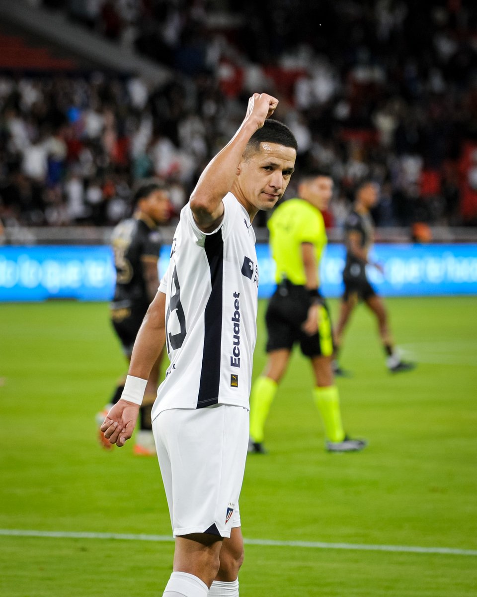 LDU_Oficial's tweet photo. Te quiero mucho, Para9ua 🇵🇾 https://t.co/0PcZU3llYG