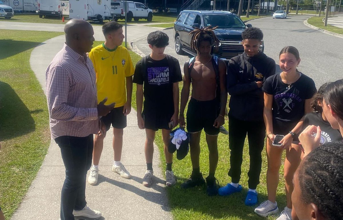 Guess who stopped by campus today? Yes that is 9x USA Track and Field Olympic Gold Medalist Carl Lewis. He took a few mins to talk with members of our Storm Track and Field team.