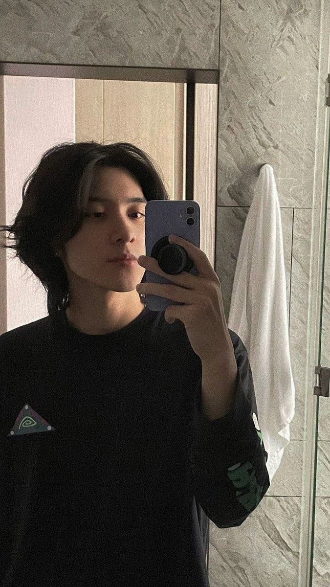 ikeuusfever's tweet photo. looking for interactive moots! 

ᯓ★ 22
ᯓ★ults are enhypen &amp; nct (all units)
ᯓ★stan skz, txt, lsf, tbz, xdh, ive, p1h, svt+
ᯓ★ doesn’t matter what fandom you’re in! 
ᯓ★ult biases are doyoung and jake 
ᯓ★not new to #stantwt but new to #kpoptwt
ᯓ★ ♡/↺ to be moots!! https://t.co/wWdNq0XIPb