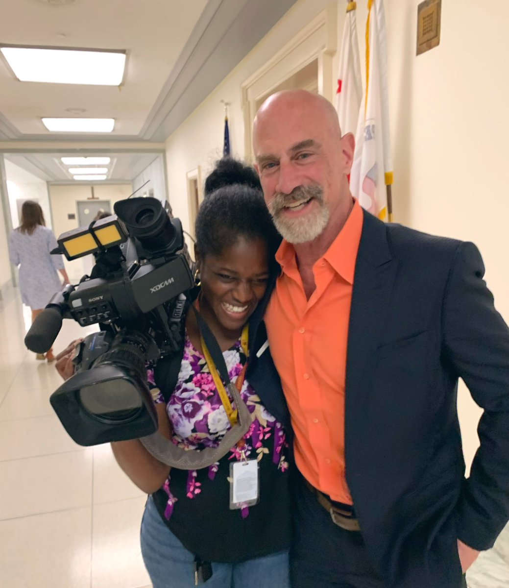 Today, I had the pleasure of meeting & 🎥 @Chris_Meloni on The Hill as he advocated for Lyme disease awareness & funding.  Still on cloud9 about this newsworthy assignment + meeting 1 of my FAVORITE actors.  To say all my dreams came true is an understatement! 
📸 @barnardfox5dc