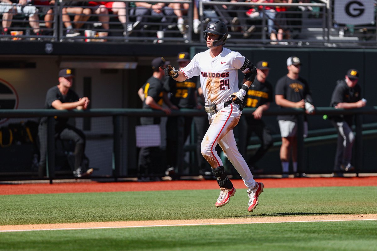 Welcome to the D1Baseball Top 25 👋 😼 @ArizonaBaseball 🏔️ @WVUBaseball 🐶 @BaseballUGA FULL RANKINGS 👉 buff.ly/3U2cMPG