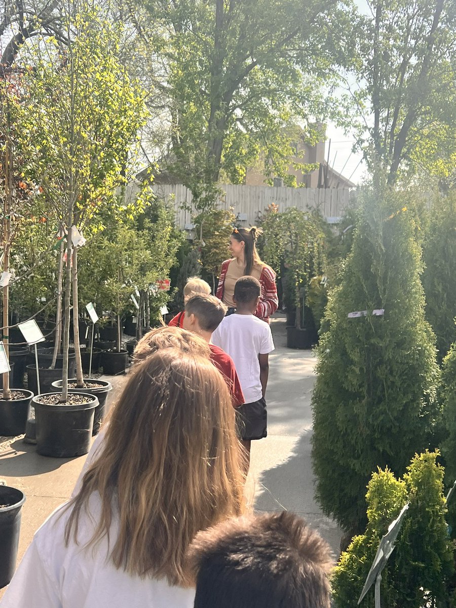 MrsCraft_RV's tweet photo. Today we learned about various plants and the different conditions they need in order to survive. Thank you Family Tree Nursery for welcoming us. It was a fun, educational morning. I’m pretty sure I have some future botanists in my classroom.🌺 @RVRoadrunner @LIBERTYSCHOOLS https://t.co/5y8lsODPG4