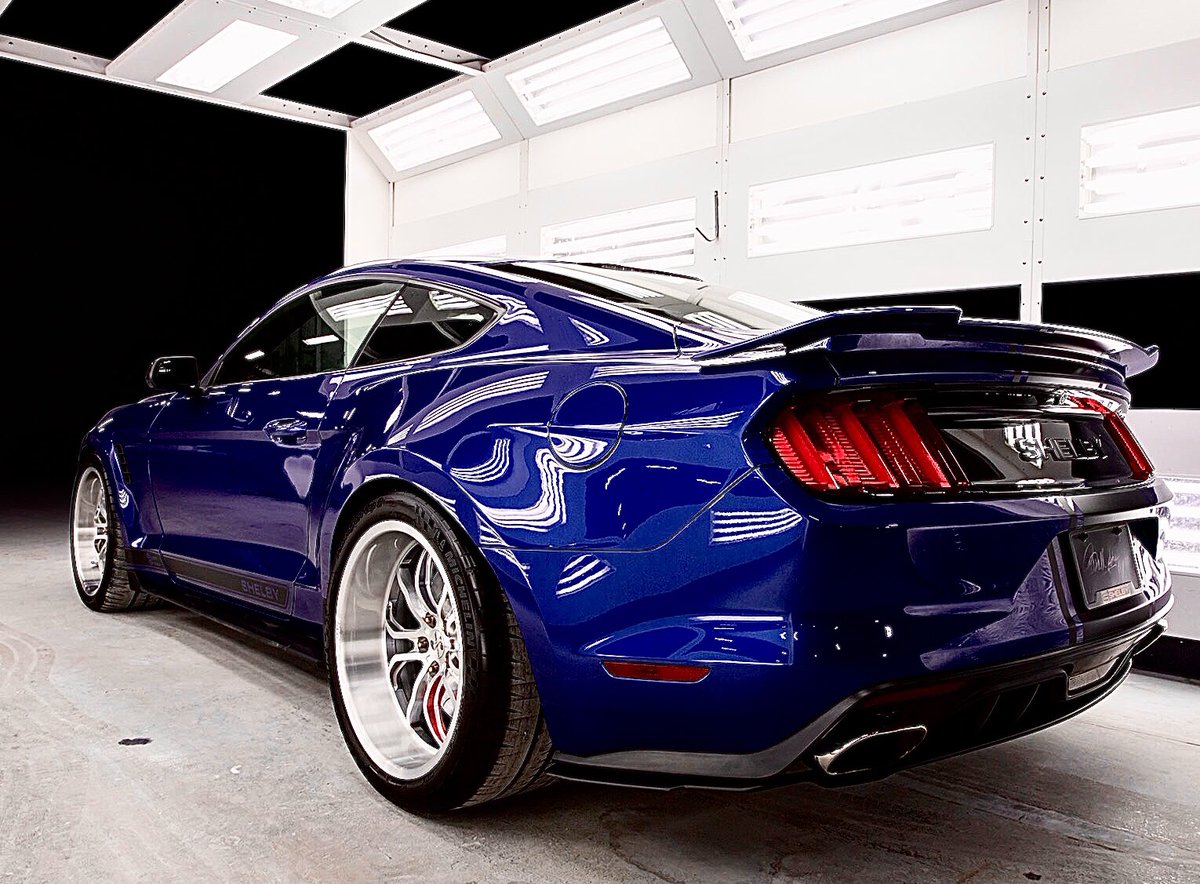 #TailLightTuesday | Those hips 
& tails on the wide-body S550 Shelby GT500….😍 
#Ford | #Shelby | #SVT_Cobra