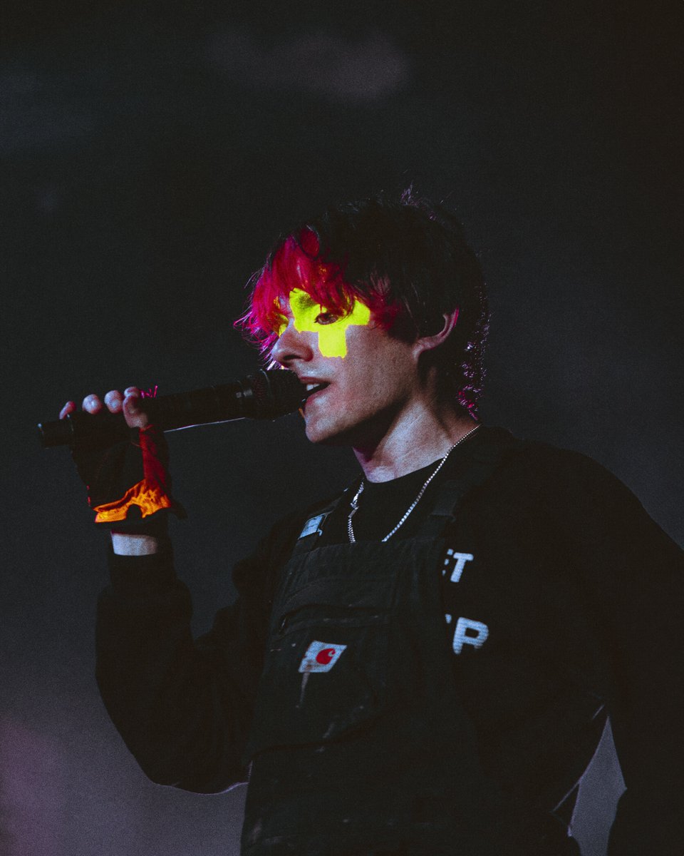 WATERPARKS (@waterparks) on Twitter photo 2024-04-16 01:01:07