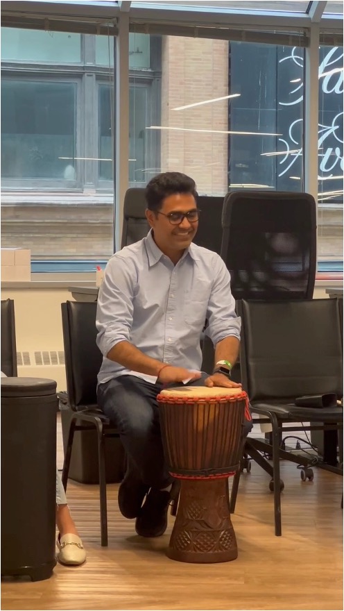 mothey's tweet photo. 🥁 The beat of a Drum. The pulse of a #startup . Both need Rhythm to thrive.

In music, Rhythm is the backbone.
In a business, it's your #customers, team, #culture , and growth. https://t.co/FDlvmWdd30