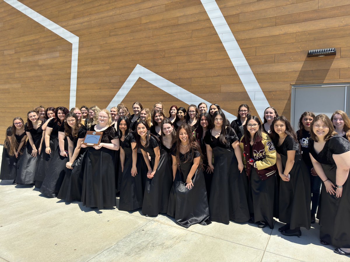 Congrats to all our choir students! Varsity Mixed, Varsity Tenor-Bass, and JV Treble each received a Sweepstakes and our Varsity Treble earned a Superior Sightreading and Excellent on stage! @FineArtsMISD @Jmorley36 @MagnoliaISD