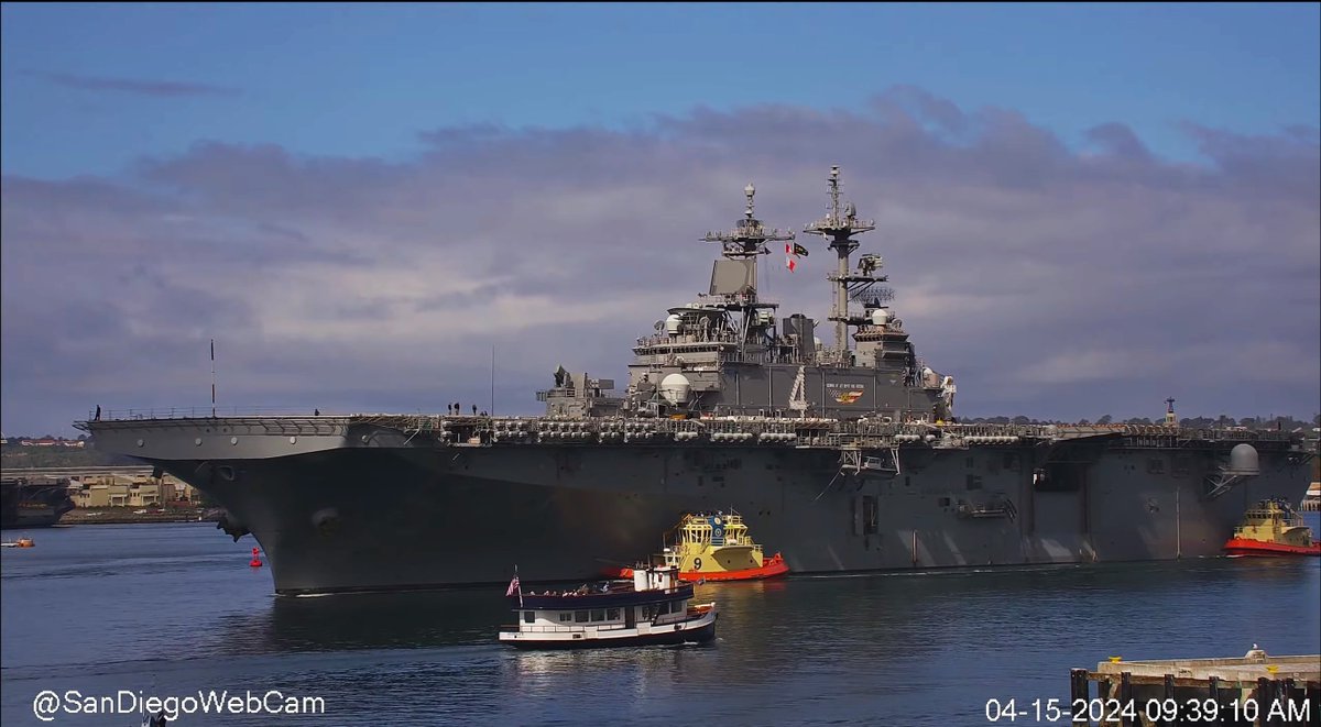 USS Boxer (LHD 4) Wasp-class amphibious assault ship in San Diego heading to her pier - April 15, 2024 #ussboxer #lhd4

SRC: webcam