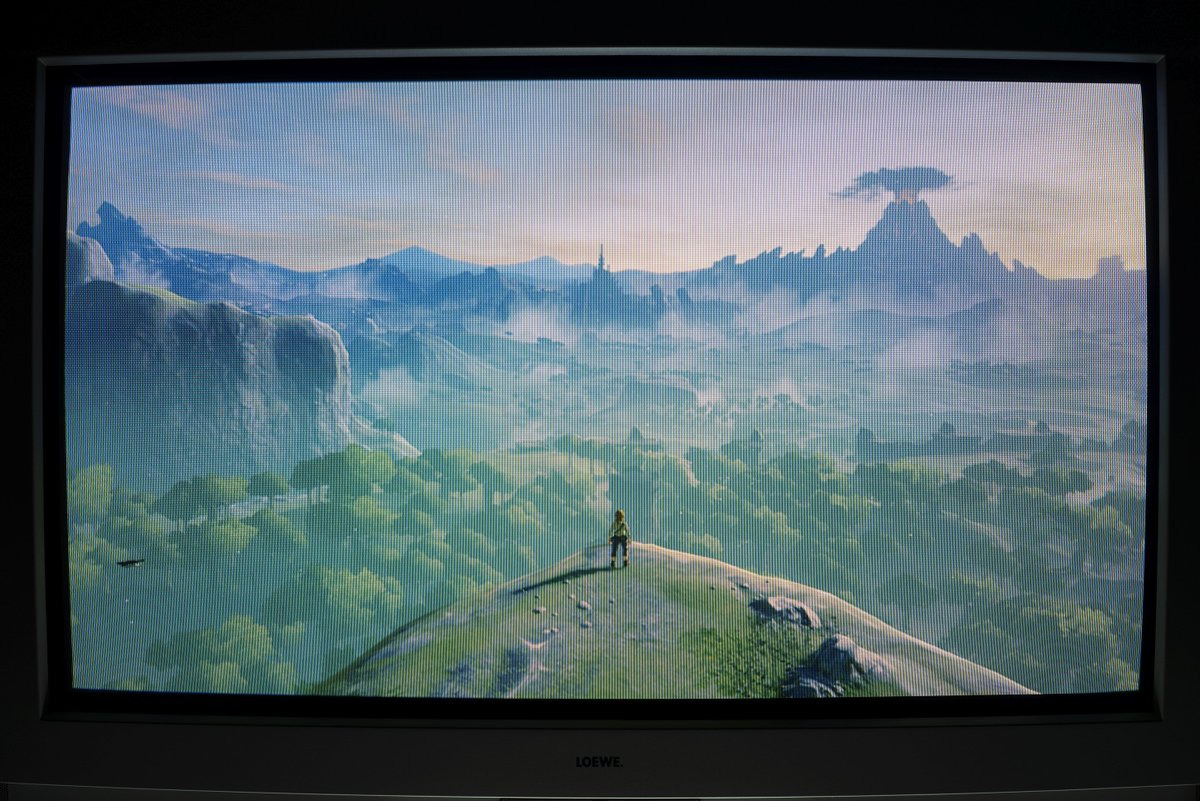 LoeweAconda_CRT's tweet photo. Zelda: Breath of the Wild on the Nintendo Switch.

The flagship game that started it all starring on the Loewe Planus!

#ZeldaBOTW #NintendoSwitch #Loewe #Planus #CRT #vga #pixels #480p #rgb #60hz #loewetv https://t.co/tBOq7QQ9Ib