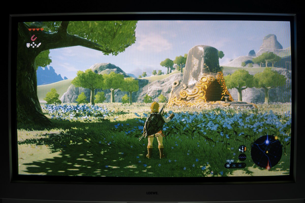 LoeweAconda_CRT's tweet photo. Zelda: Breath of the Wild on the Nintendo Switch.

The flagship game that started it all starring on the Loewe Planus!

#ZeldaBOTW #NintendoSwitch #Loewe #Planus #CRT #vga #pixels #480p #rgb #60hz #loewetv https://t.co/tBOq7QQ9Ib