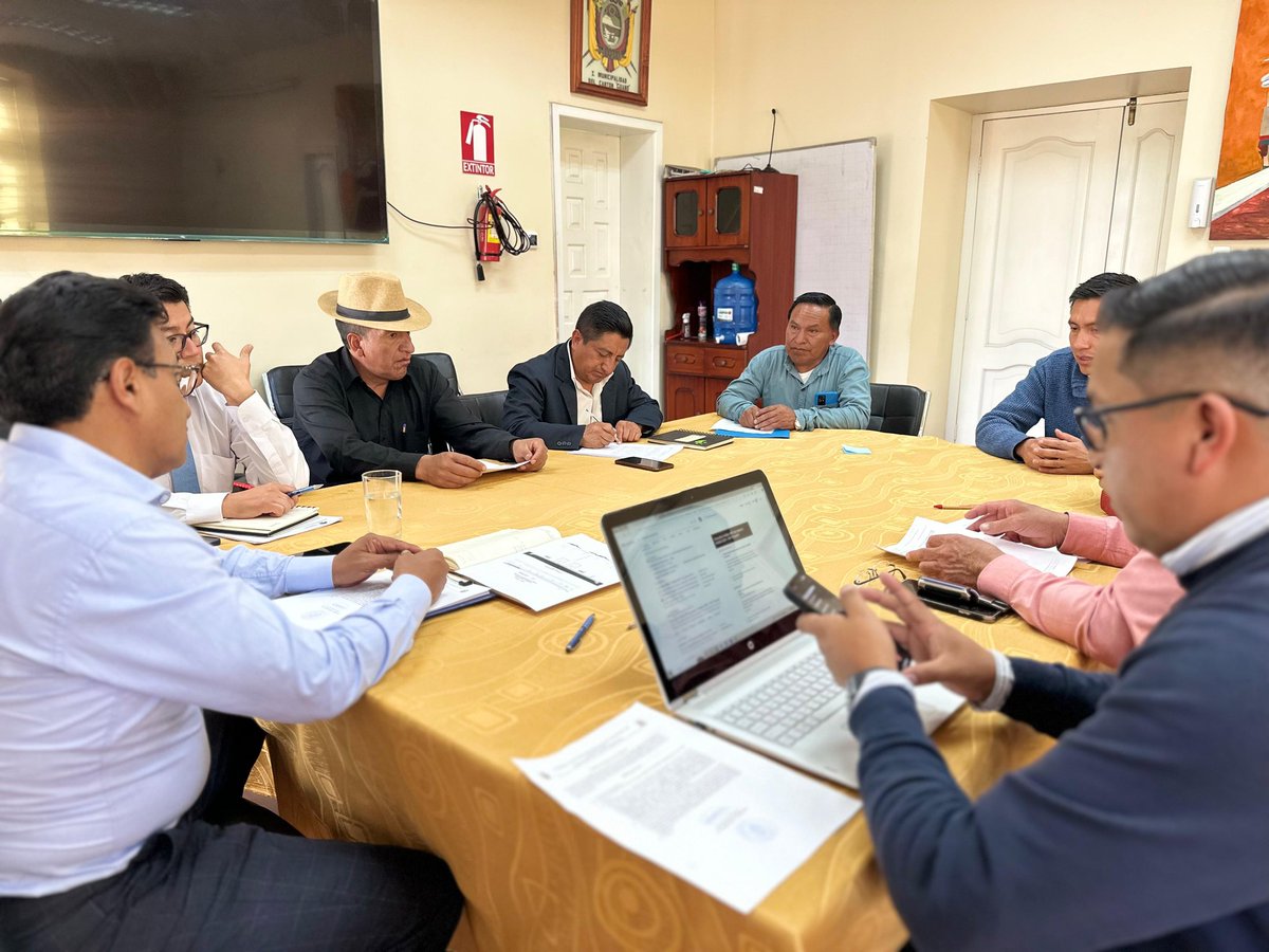 CONCEJO MUNICIPAL SE REUNIÓ EL LUNES 15 DE ABRIL por la visita del Ministro de Turismo/Niels Olsen, el viernes 12 de abril.
#ConcejoMunicipal #GuanoDelFuturo #SesionesOrdinarias