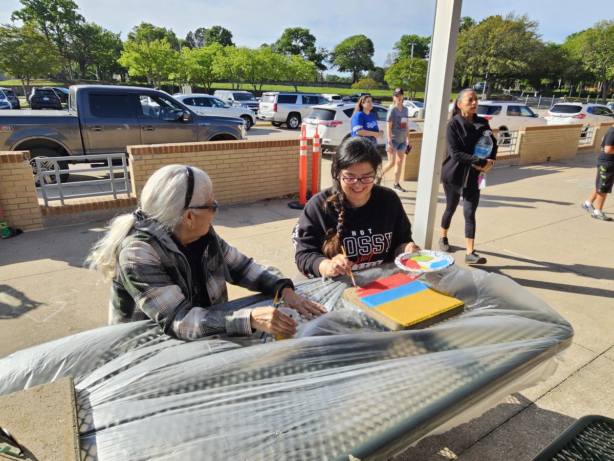 Jennifer Snowden tweet media