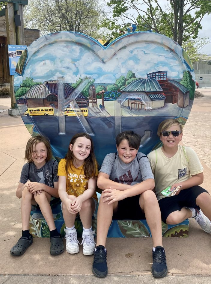 JillEltiste's tweet photo. We had such a great time exploring the @KansasCityZoo today! It was fun to see the animals in their habitats #zooed #animaladaptations #kczoo #scstars #sharethegoodLPS53 #3rdgraderocks @ShoalCreekStars https://t.co/RrB3Jz17yB