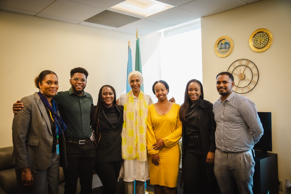 Great to welcome @AU_YouthEnvoy @ChidoCleoMpemba and her team ahead of the @UNECOSOC #YouthForum #EYF2024. Dynamic young changemakers ensuring #AfricanYouth voices are represented at global discussions! #SummitoftheFuture #YouthLead #Youth2030 More 👉🏾: bit.ly/3P8ZSxv