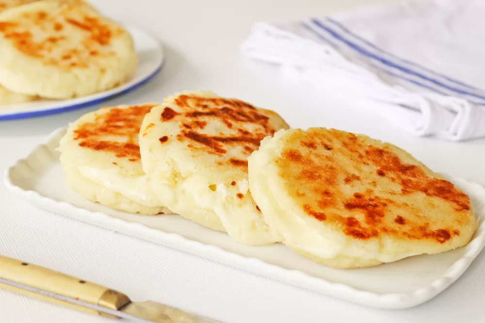 🚨Attention members!🚨 Tomorrow we will be making arepas venezolana in Rm. D116 @RPHS_Panthers @RGAPMobileLive @mmasculino @LBrogan5 #langchat #shh #arepas