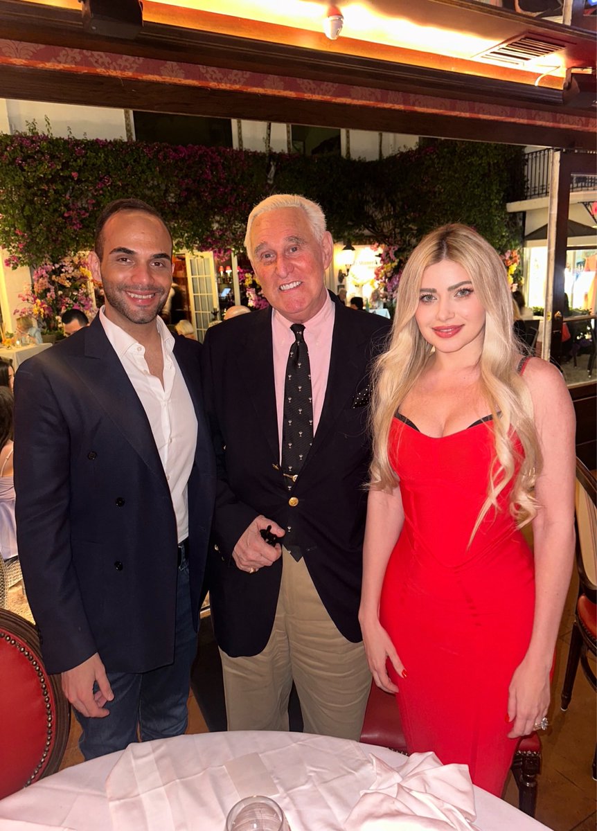 Wonderful time in West Palm beach tonight with this icon ⁦@RogerJStoneJr⁩ !