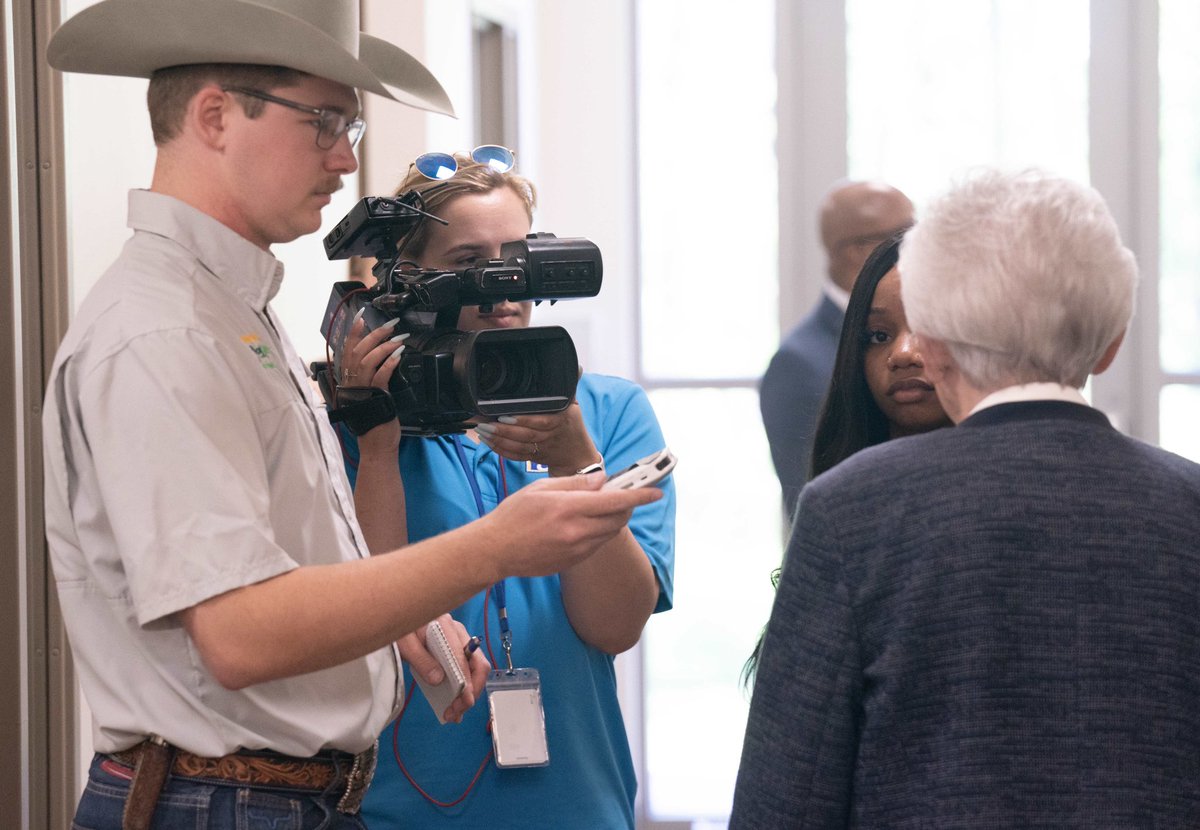GovernorKayIvey's tweet photo. I was in Auburn to cut the ribbon and join for a tour of the @AlaAgriculture Pesticide Residue and Chemical Laboratories. These facilities will improve testing for farm products and provide accurate results for farmers, all while protecting the health of Alabamians. #alpolitics https://t.co/RVZOxziPMm