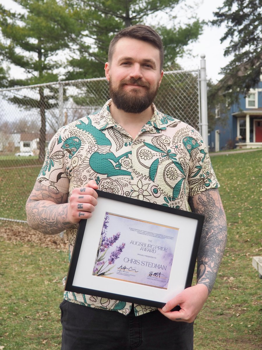 Last week I was beyond honored to receive the 2024 Augsburg Pride Award, given annually to a staff, faculty, or department at @AugsburgU that has shown a commitment to LGBTQIA+ advocacy. It was such a meaningful, moving surprise, and I will do everything I can to live up to it ❤️