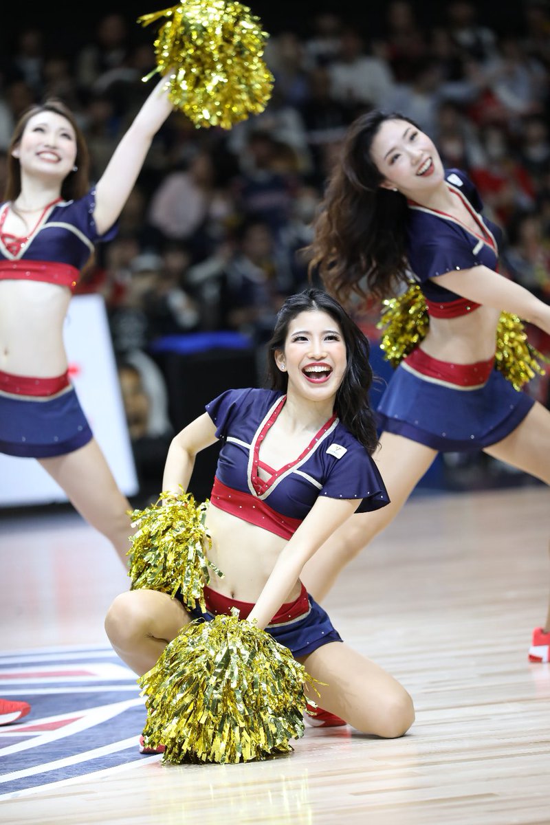 B-ROSEのAyakaさんです。 横浜BUNTAIで撮らせていただきました。 2024