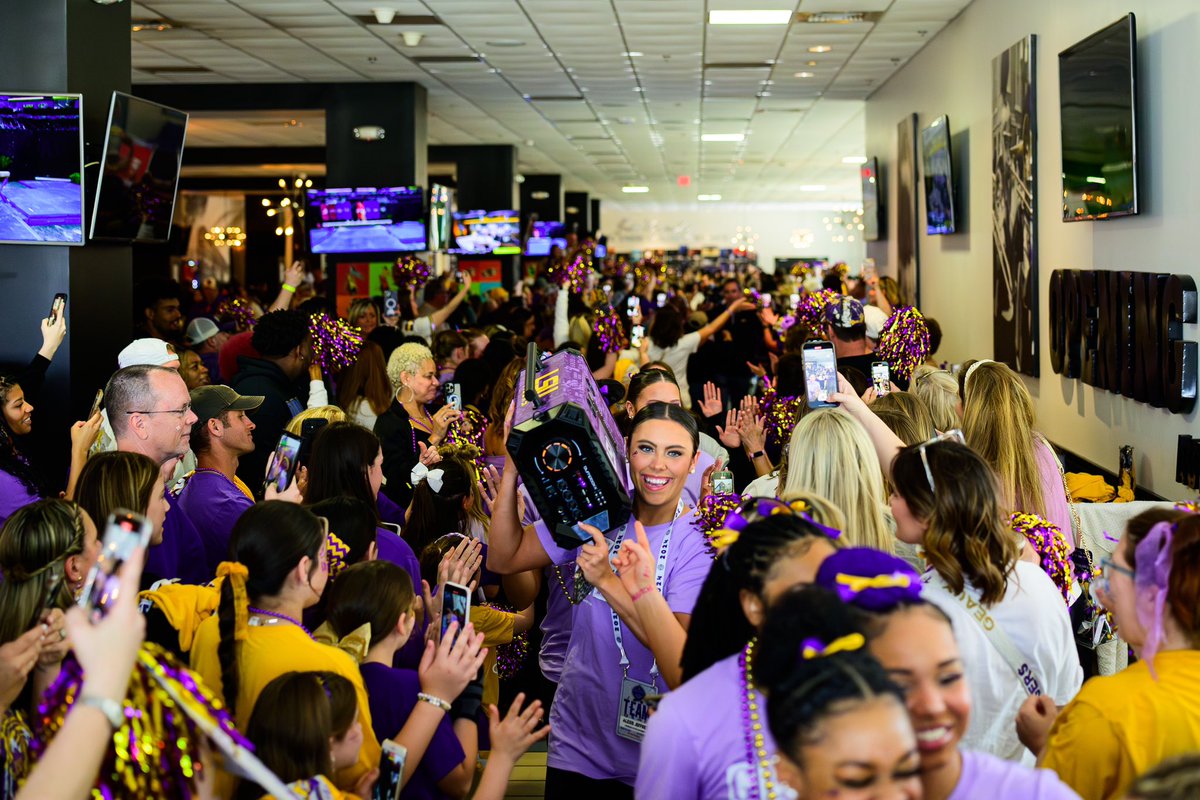 Can’t head to Fort Worth without a sendoff from the best fans 🫶 Fans are welcome to come to the gymnastics facility tomorrow as the Tigers leave for nationals! 📍 LSU Gymnastics Training Facility 🗓️ Tuesday, April 16 ⏰ 12:30 p.m. CT #GeauxTigers | #GetThere