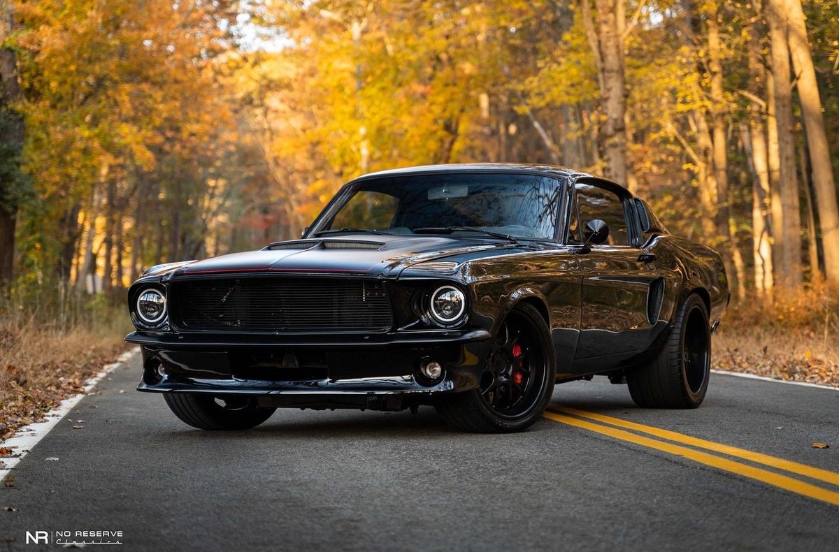 WorldWideCarsTM's tweet image. '67 Blacked out Mustang 5.0