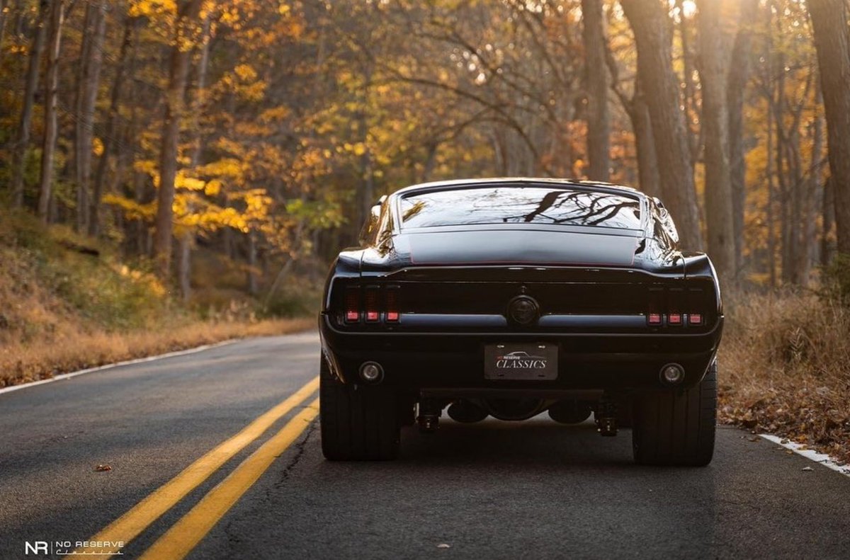 WorldWideCarsTM's tweet image. '67 Blacked out Mustang 5.0