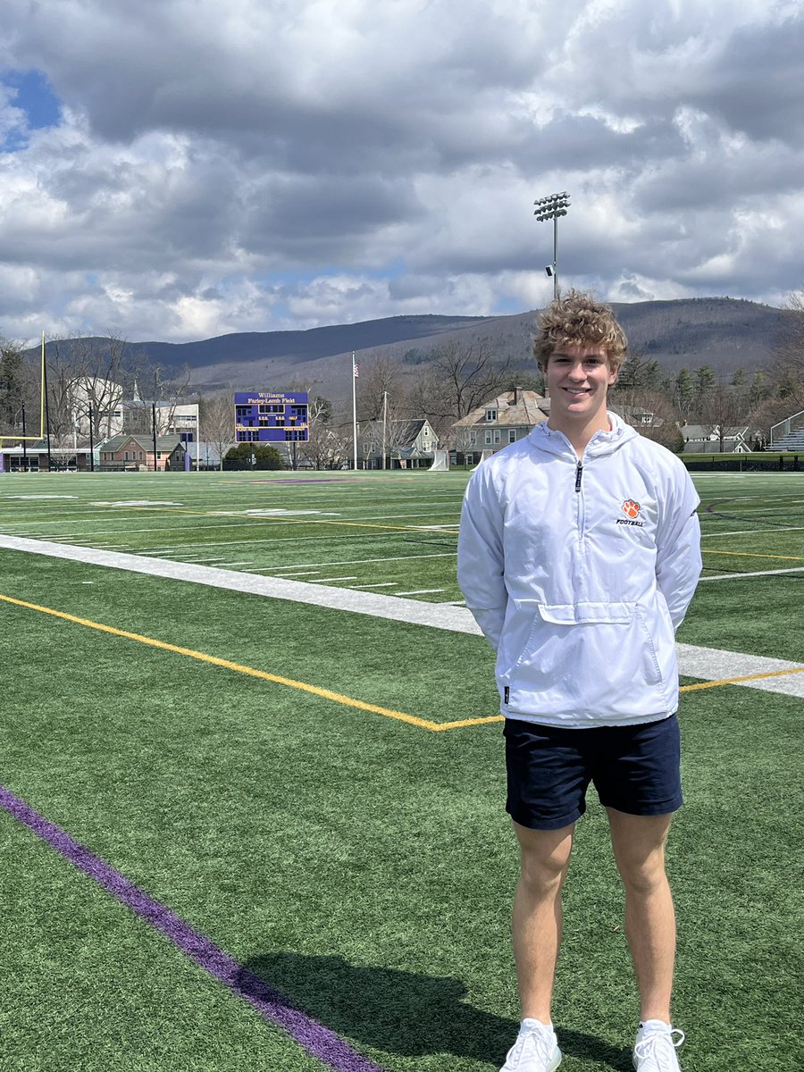 MaxKeppler15's tweet photo. Thank you @Coach_Miggs and @Coach_Rorke for the great campus tour and visit to @WilliamsEphsFB. I appreciate your time and hospitality. Looking forward to camp this July! 
@RidgefieldFball https://t.co/HzUm3ReB91