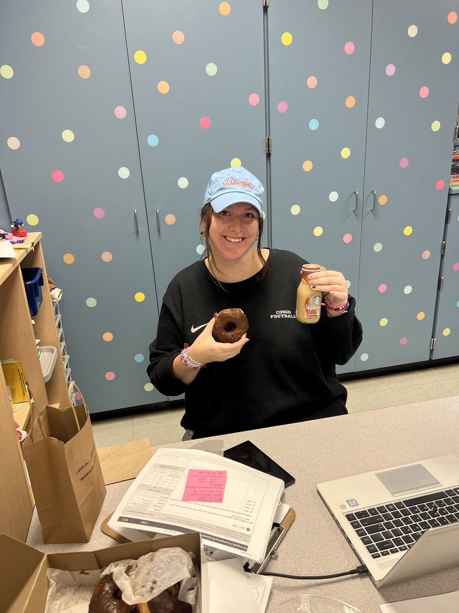 ShanaeHampton_'s tweet photo. Today the kinder team surprised 3rd grade with coffee and donuts to kick off STAAR week! Let’s Goooooo!⭐️🤩 https://t.co/i6r69g8RHu