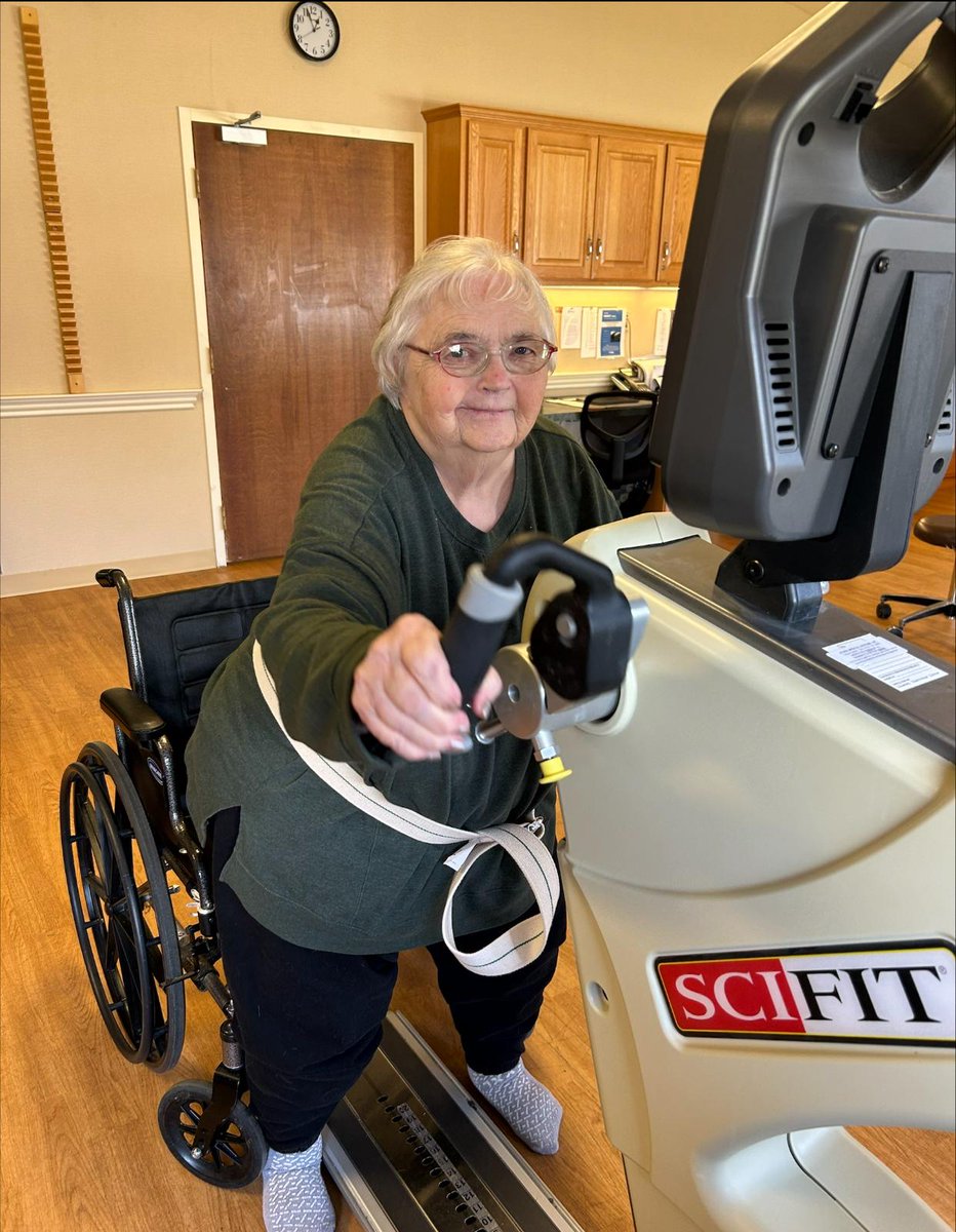 HighlandOaksHC's tweet image. 💪 Taking charge of their health and #WellnessJourney one exercise at a time! Today, one of our beloved residents at Highland Oaks dedicated time to focus on their upper body strength using our Ergometer machine. Keep up the great work!  #StrengthInProgress #HighlandOaksCares