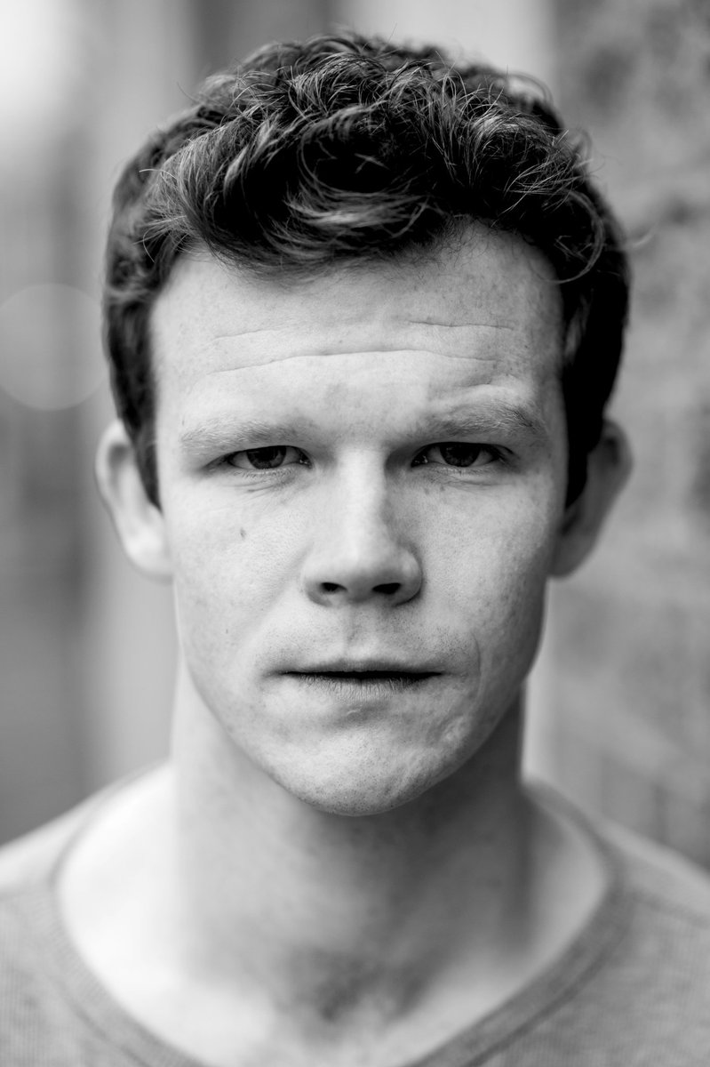 DrNightdub's tweet photo. #BlueLights Am I the only one who finds the casting of the putative loyalist drug-dealer just a wee bit hilarious? https://t.co/VL6EvtC4gE
