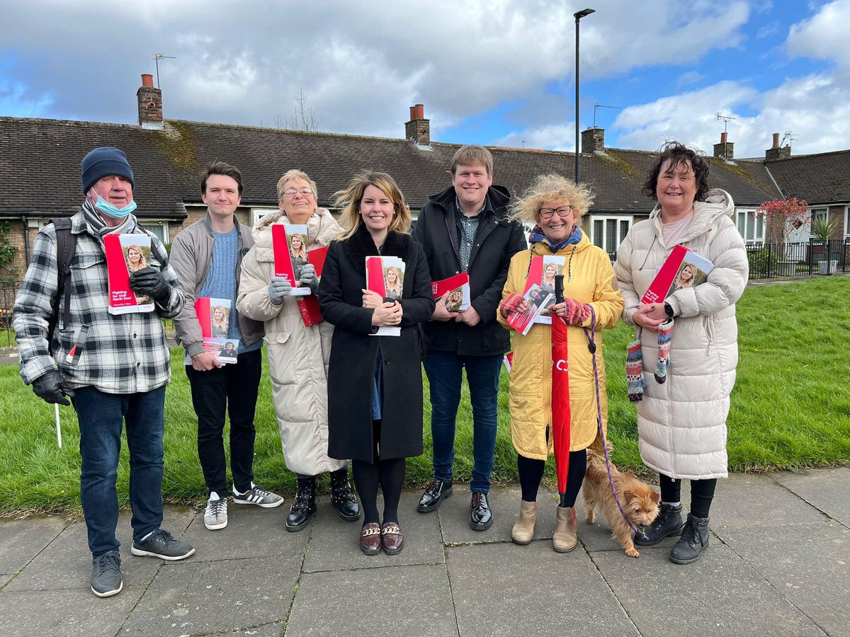 Thanks to resident in Newbiggin Hall for taking the time to speak to me, @SusanDungworth and @Alexander_Hay91. I loved catching up with familiar faces on Kielder Close, where my Granda lived. Social housing was vital to my family but now, there are 66,000 people on the waiting…